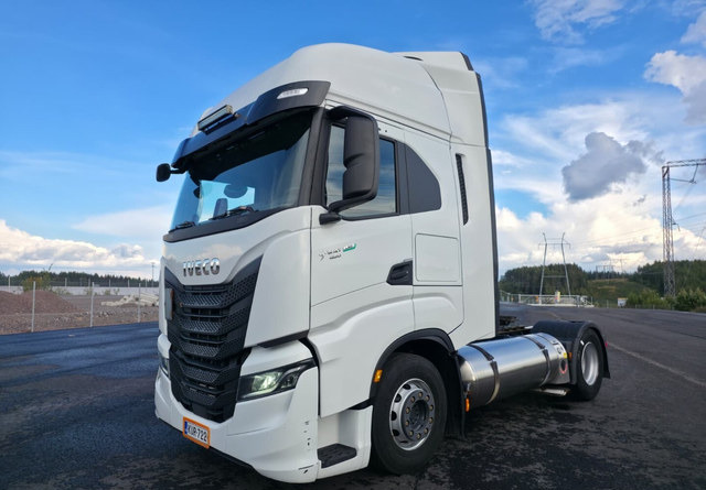 IvecoS-Way 460 4x2 LNG / LBG - Cap tractor: Foto 1 IvecoS-Way 460 4x2 LNG / LBG - Cap tractor: Foto 1