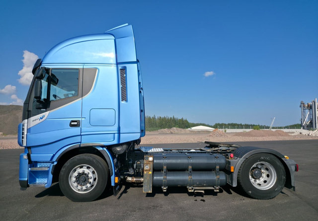 IvecoStralis 460 4x2 CNG / LNG - Cap tractor: Foto 2 IvecoStralis 460 4x2 CNG / LNG - Cap tractor: Foto 2