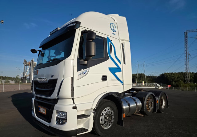 IvecoStralis 460 6x2 LNG/LBG - Cap tractor: Foto 1 IvecoStralis 460 6x2 LNG/LBG - Cap tractor: Foto 1