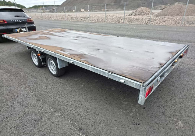 EduardP4 3000kg - Remorcă platformă: Foto 3 EduardP4 3000kg - Remorcă platformă: Foto 3
