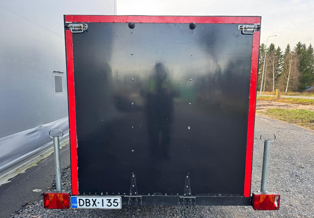 Umpiperäkärry - Remorca auto: Foto 4 Umpiperäkärry - Remorca auto: Foto 4