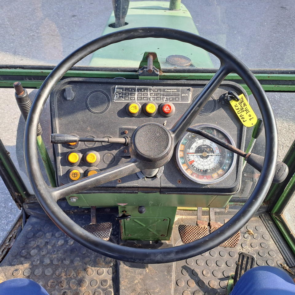 Tractor agricol FENDT 303 LS FARMER: Foto 7