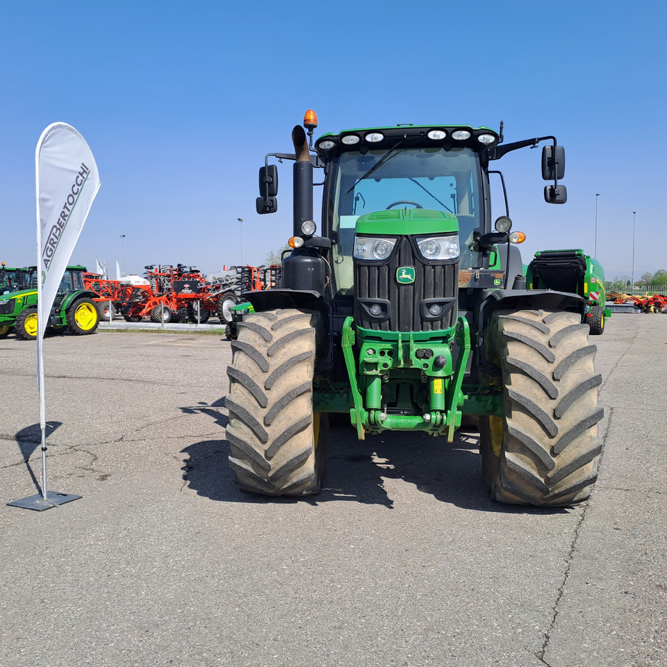 JOHN DEERE 6175R - Tractor agricol: Foto 2 JOHN DEERE 6175R - Tractor agricol: Foto 2