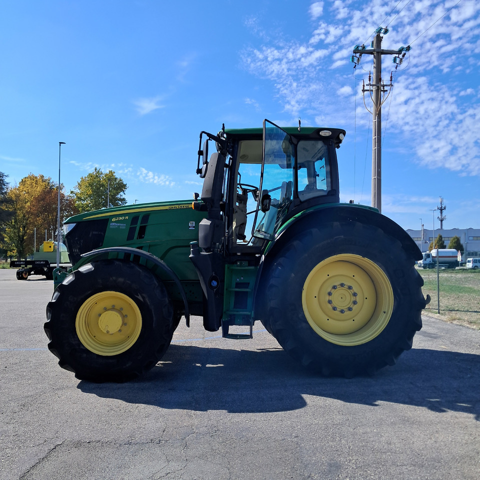 JOHN DEERE 6230R - Tractor agricol: Foto 3 JOHN DEERE 6230R - Tractor agricol: Foto 3