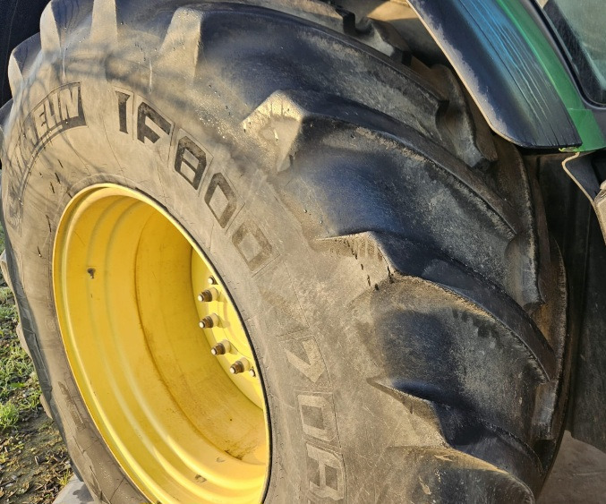 JOHN DEERE 8410 - Tractor agricol: Foto 4 JOHN DEERE 8410 - Tractor agricol: Foto 4