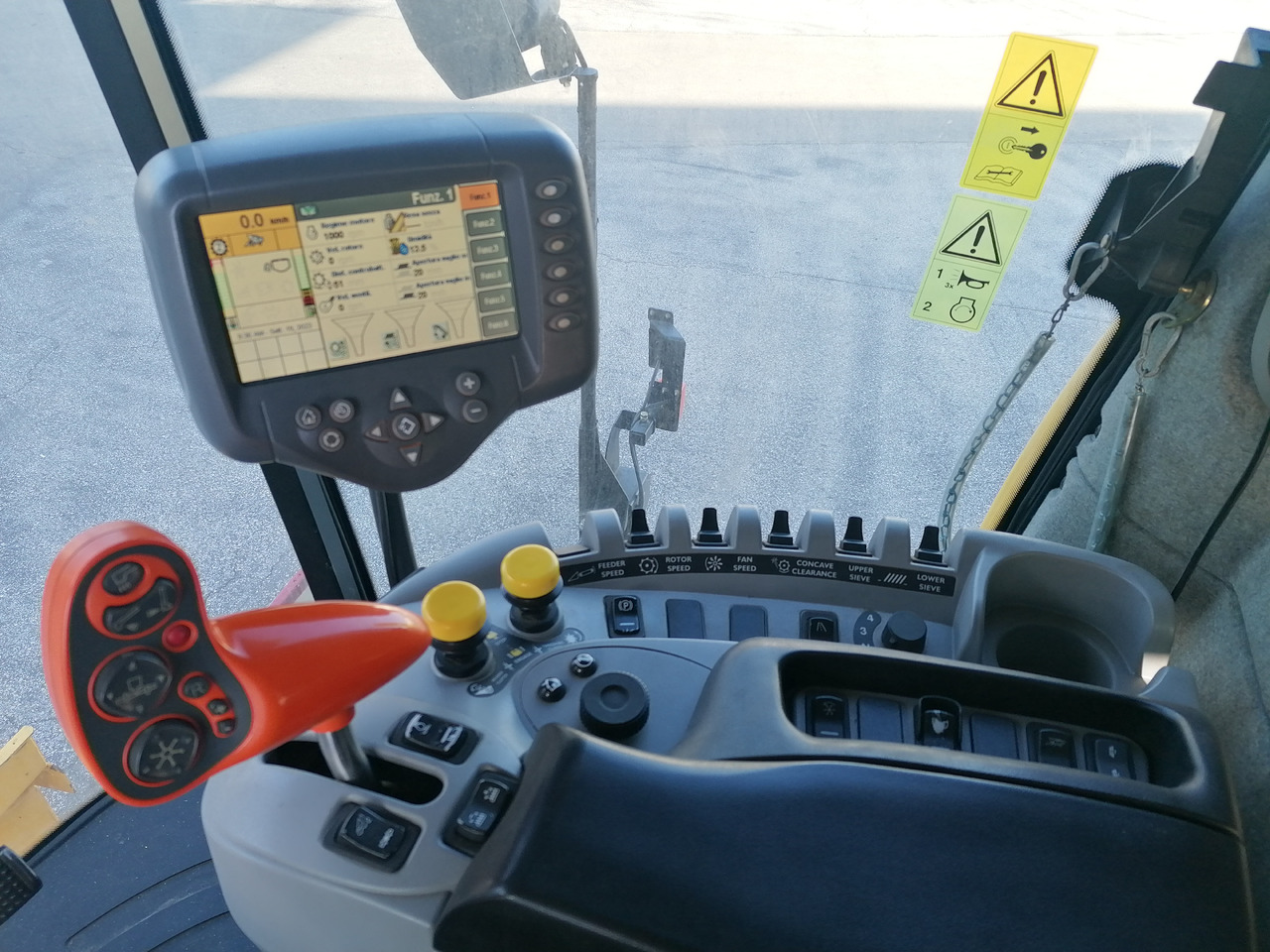 Leasing de NEW HOLLAND CR 9060 NEW HOLLAND CR 9060: Foto 11 Leasing de NEW HOLLAND CR 9060 NEW HOLLAND CR 9060: Foto 11