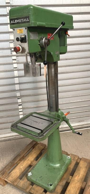 ALZMETALL AX 2 - Säulenbohrmaschinen - Utilaj prelucrare metal: Foto 1 ALZMETALL AX 2 - Säulenbohrmaschinen - Utilaj prelucrare metal: Foto 1