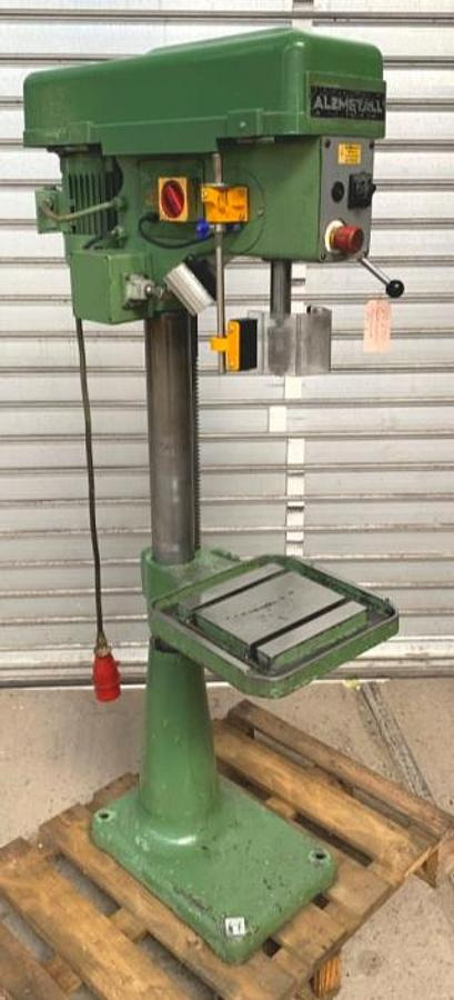 Säulenbohrmaschine ALZMETALL - Mașină de găurit cu coloană: Foto 2 Säulenbohrmaschine ALZMETALL - Mașină de găurit cu coloană: Foto 2