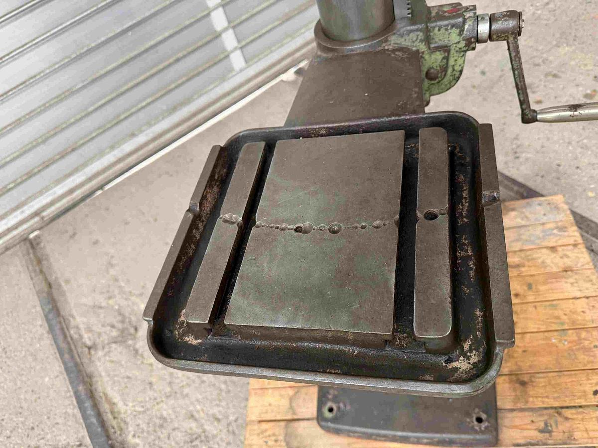 Säulenbohrmaschine FLOTT - Mașină de găurit cu coloană: Foto 3 Säulenbohrmaschine FLOTT - Mașină de găurit cu coloană: Foto 3