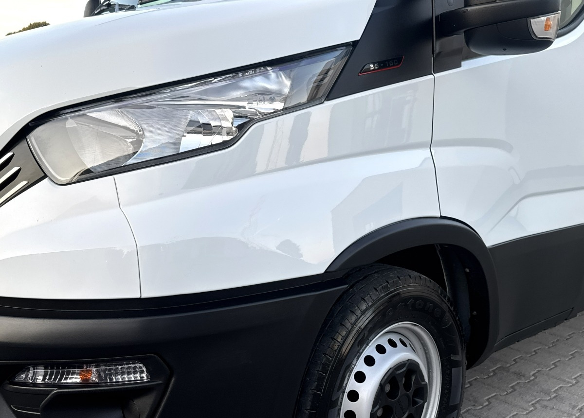 Camion transport auto Iveco Daily 3.0 160KM Rok 2022 55 tys km przebiegu AUTOLAWETA Najazd laweta: Foto 12 Camion transport auto Iveco Daily 3.0 160KM Rok 2022 55 tys km przebiegu AUTOLAWETA Najazd laweta: Foto 12