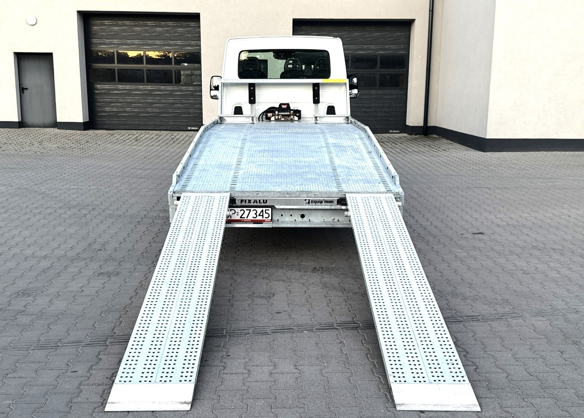 Camion transport auto Iveco Daily 3.0 160KM Rok 2022 55 tys km przebiegu AUTOLAWETA Najazd laweta: Foto 17 Camion transport auto Iveco Daily 3.0 160KM Rok 2022 55 tys km przebiegu AUTOLAWETA Najazd laweta: Foto 17