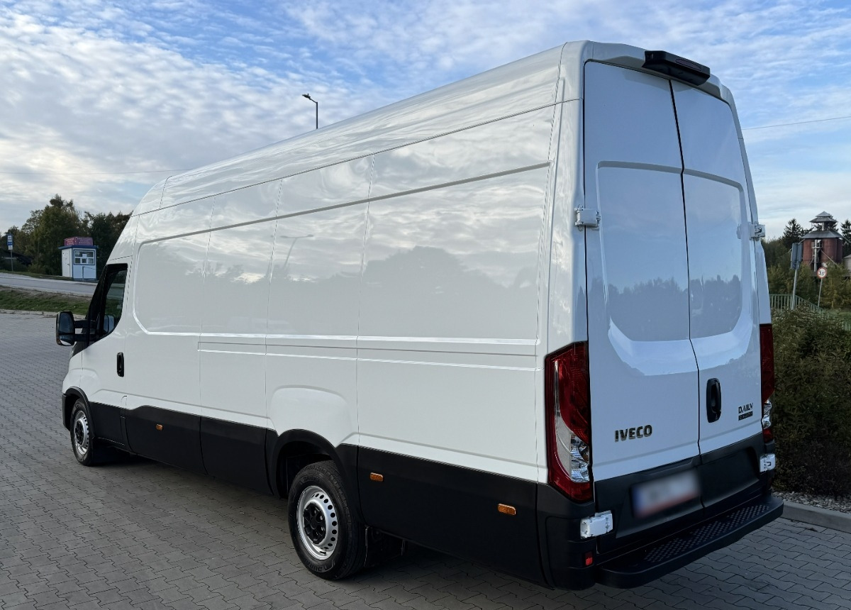 Iveco Daily L4H3 3.0 180KM Hi-matic LED KAMERA Bezwypadkowy Salon PL FV23 - Dubă: Foto 2 Iveco Daily L4H3 3.0 180KM Hi-matic LED KAMERA Bezwypadkowy Salon PL FV23 - Dubă: Foto 2