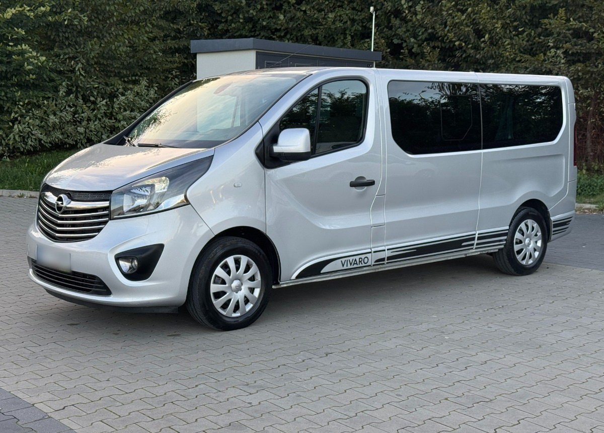 Opel Vivaro 1.6 DCI 145KM 9 osobowy Nawiewy góra dół DOINWESTOWANY Super stan - Mașină break: Foto 1 Opel Vivaro 1.6 DCI 145KM 9 osobowy Nawiewy góra dół DOINWESTOWANY Super stan - Mașină break: Foto 1