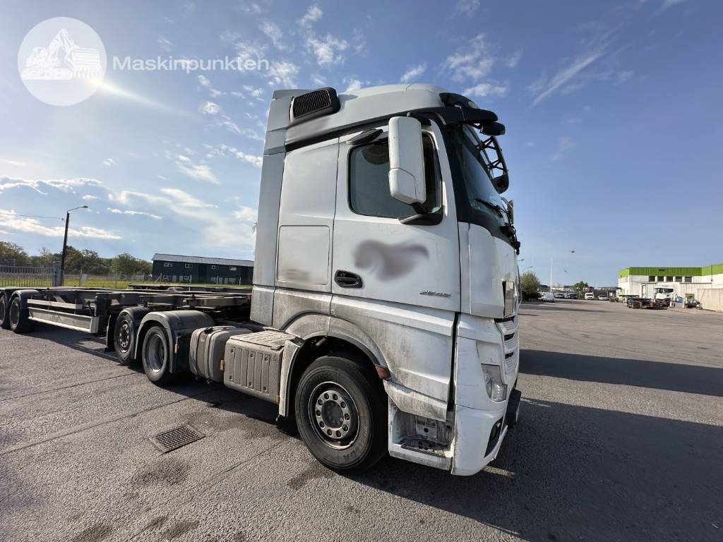 Mercedes-Benz Actros 2545 - Cap tractor: Foto 1 Mercedes-Benz Actros 2545 - Cap tractor: Foto 1