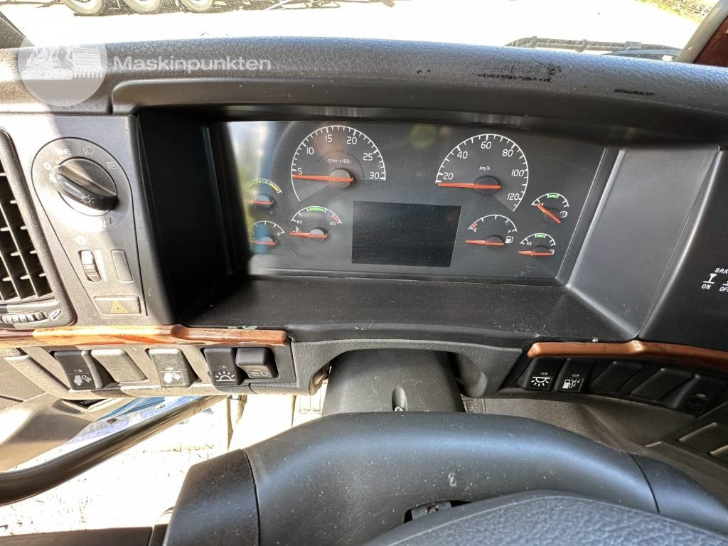 Cap tractor Volvo FH 12 460: Foto 21