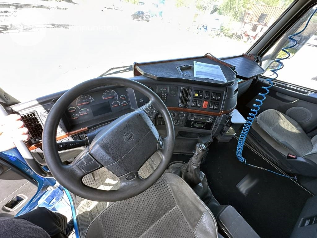 Cap tractor Volvo FH 12 460: Foto 19