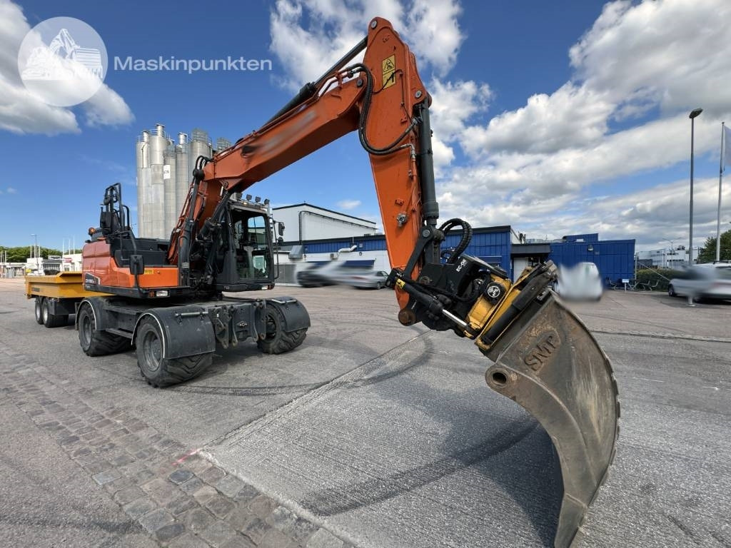 Doosan DX 160 W - Excavator pe roţi: Foto 5 Doosan DX 160 W - Excavator pe roţi: Foto 5