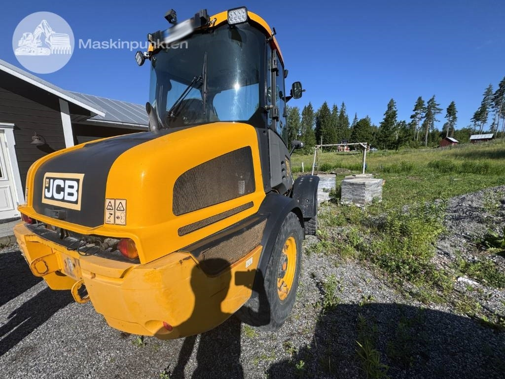 JCB 413 K - Încărcător frontal pe pneuri: Foto 3 JCB 413 K - Încărcător frontal pe pneuri: Foto 3