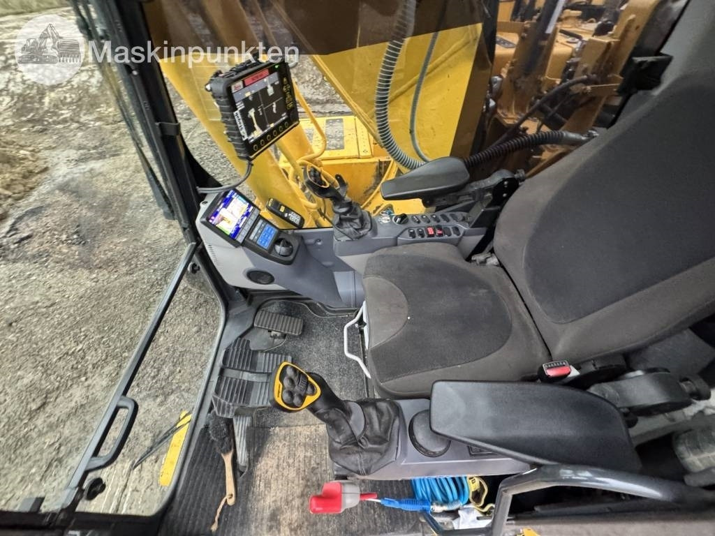 Excavator pe şenile Komatsu PC 210 LC-11E0: Foto 49 Excavator pe şenile Komatsu PC 210 LC-11E0: Foto 49