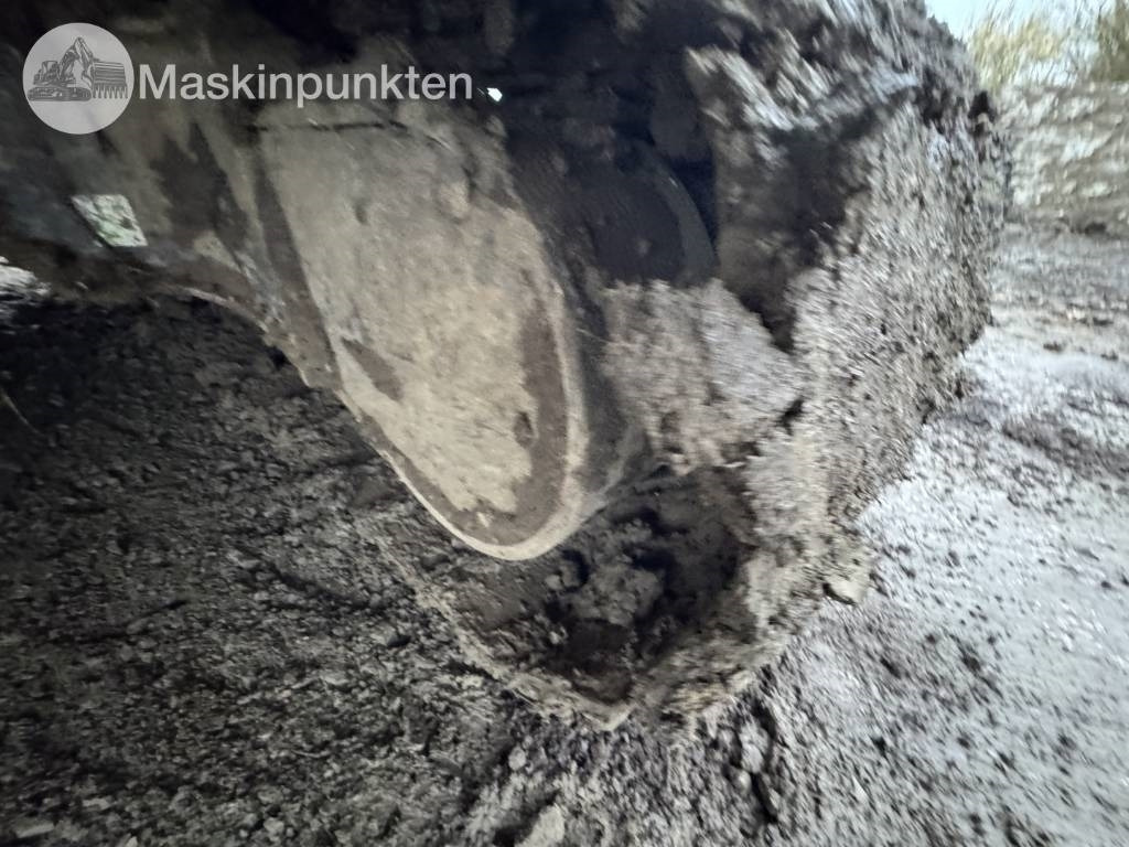 Excavator pe şenile Komatsu PC 210 LC-11E0: Foto 23 Excavator pe şenile Komatsu PC 210 LC-11E0: Foto 23