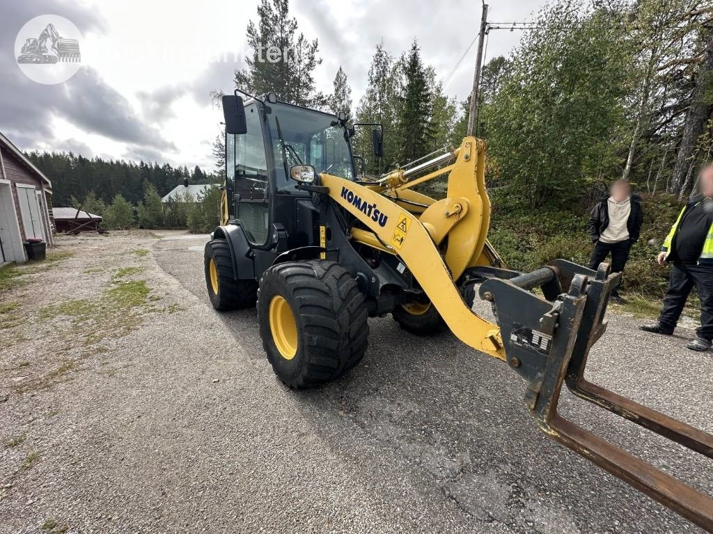 Komatsu WA 70 M-8 - Încărcător frontal pe pneuri: Foto 4 Komatsu WA 70 M-8 - Încărcător frontal pe pneuri: Foto 4