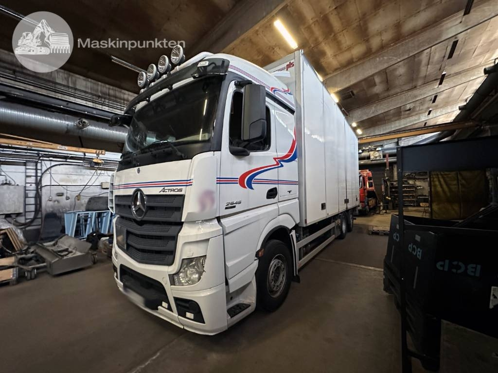 Mercedes-Benz Actros 2545  - Camion furgon: Foto 1 Mercedes-Benz Actros 2545  - Camion furgon: Foto 1
