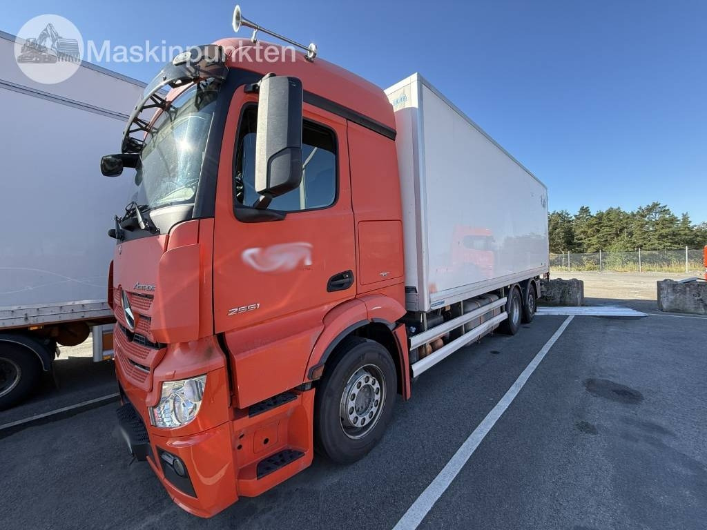 Mercedes-Benz Actros 2551  - Camion frigider: Foto 1 Mercedes-Benz Actros 2551  - Camion frigider: Foto 1