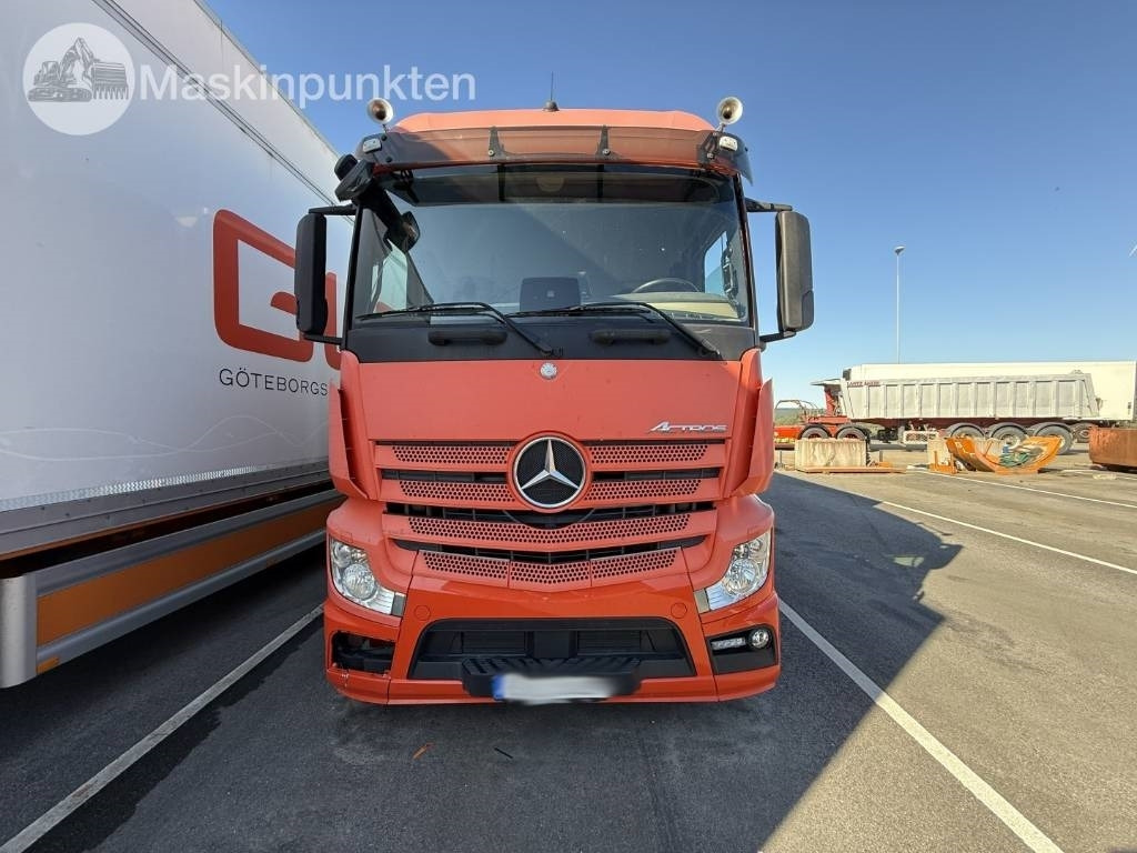 Mercedes-Benz Actros 2551 - Camion frigider: Foto 2 Mercedes-Benz Actros 2551 - Camion frigider: Foto 2