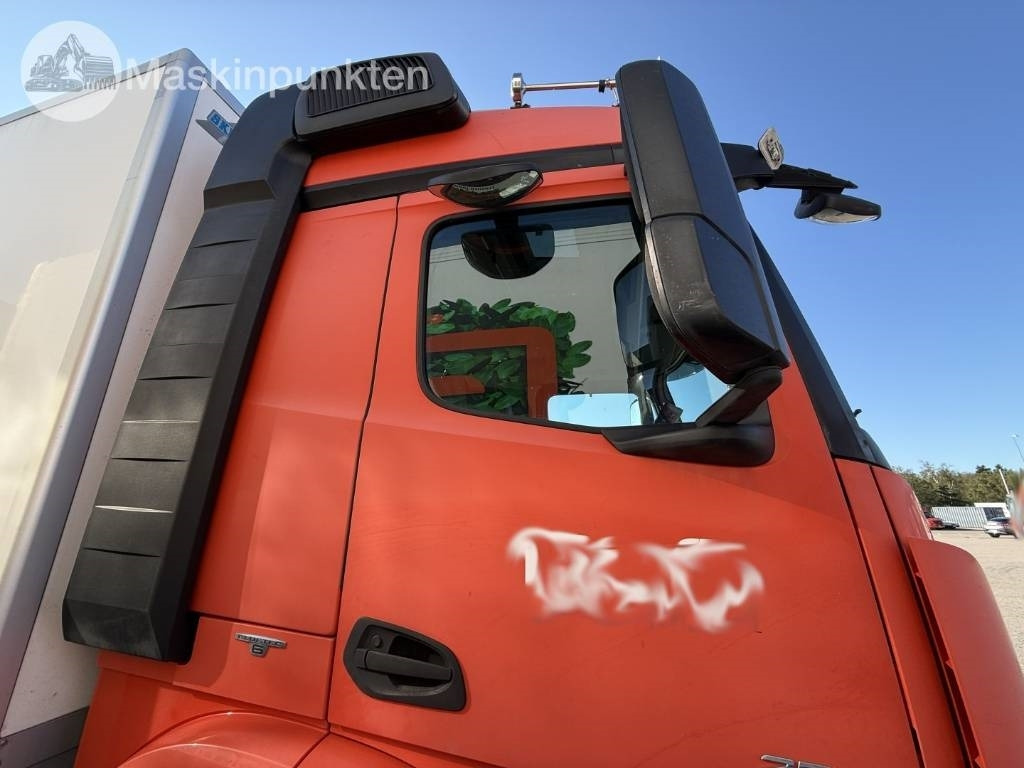 Camion frigider Mercedes-Benz Actros 2551: Foto 19 Camion frigider Mercedes-Benz Actros 2551: Foto 19