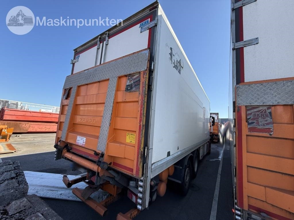 Mercedes-Benz Actros 2551  - Camion frigider: Foto 4 Mercedes-Benz Actros 2551  - Camion frigider: Foto 4