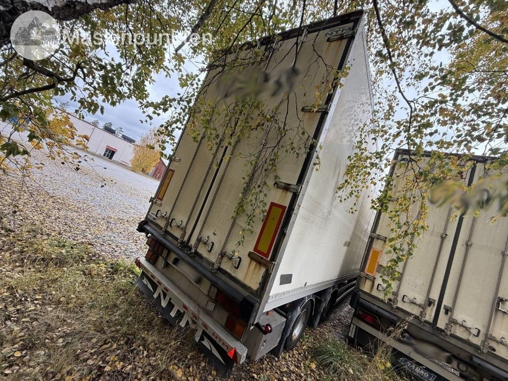 NTM UTP-29/39L-4 - Remorcă furgon: Foto 4 NTM UTP-29/39L-4 - Remorcă furgon: Foto 4