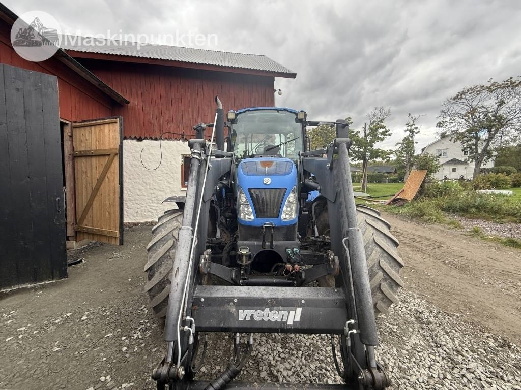 New Holland T 5.95 - Tractor agricol: Foto 2 New Holland T 5.95 - Tractor agricol: Foto 2