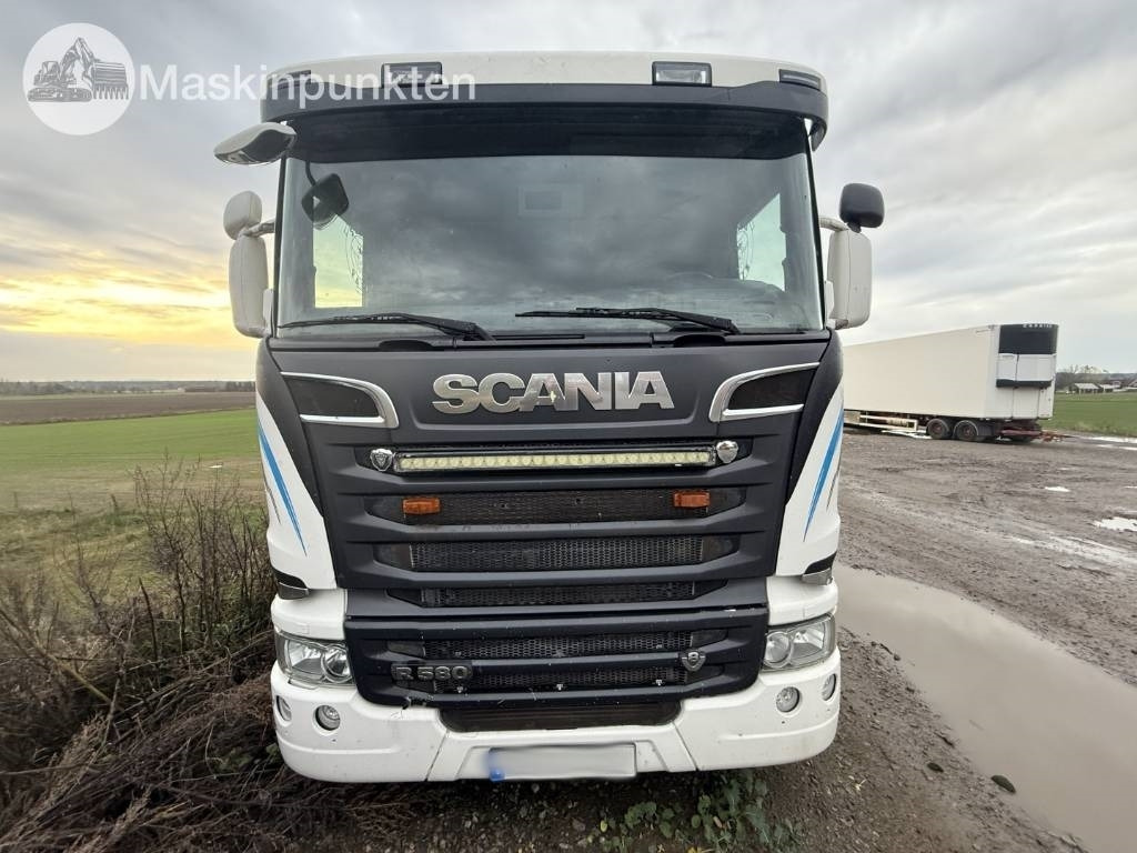 Scania R 580 - Camion furgon: Foto 2 Scania R 580 - Camion furgon: Foto 2