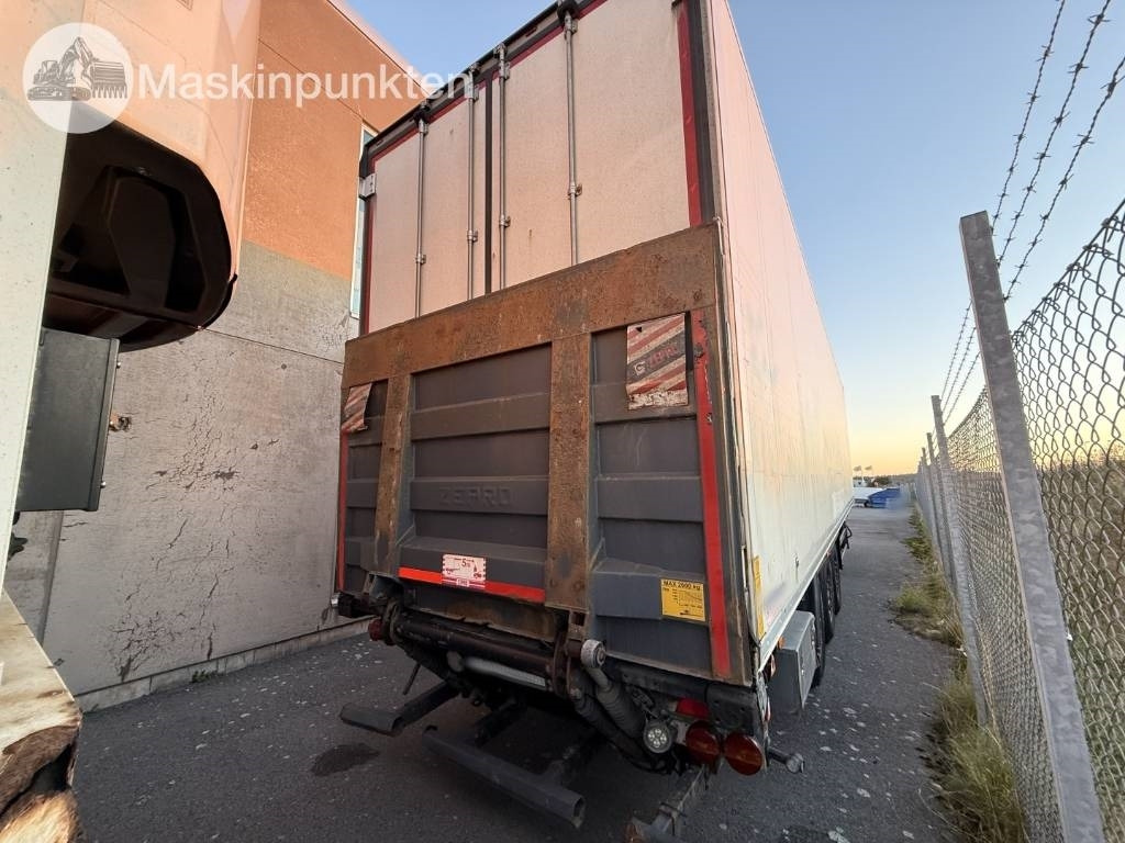 Schmitz Cargobull - Remorcă frigider: Foto 5 Schmitz Cargobull - Remorcă frigider: Foto 5