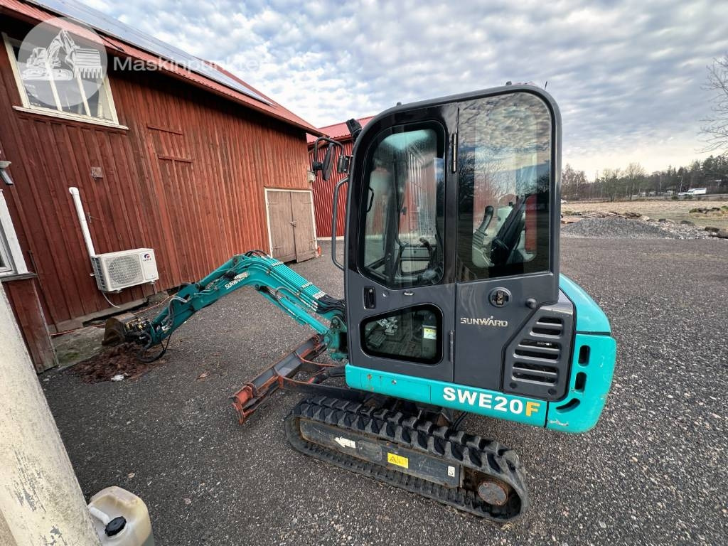 Sunward SWE 20 F med släp! - Mini excavator: Foto 1 Sunward SWE 20 F med släp! - Mini excavator: Foto 1