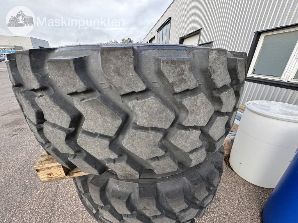 Trelleborg EMR1030 - Anvelopă pentru Utilaje constructii: Foto 4 Trelleborg EMR1030 - Anvelopă pentru Utilaje constructii: Foto 4