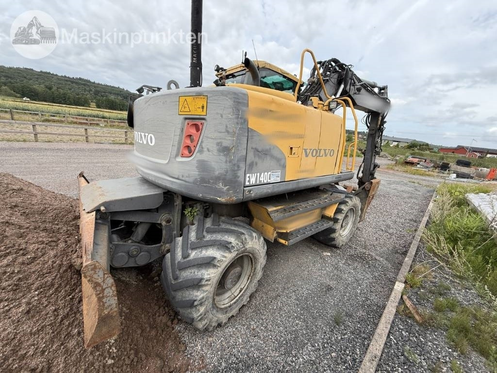 Volvo EW 140 C - Excavator pe roţi: Foto 5 Volvo EW 140 C - Excavator pe roţi: Foto 5