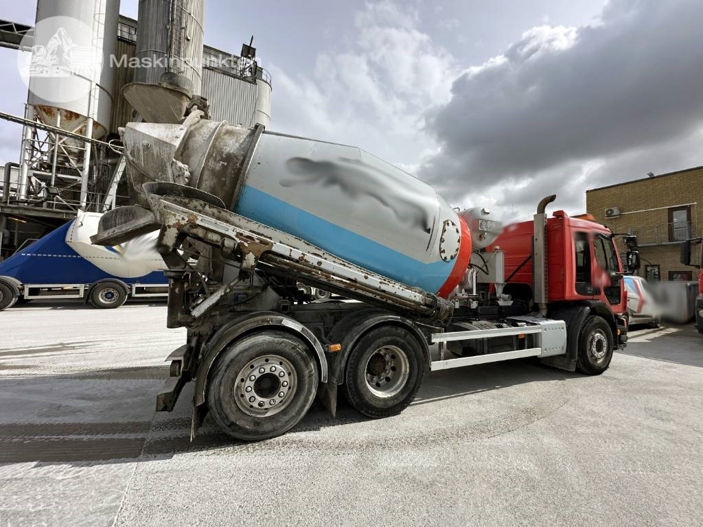 Volvo FE 320 - Autobetonieră: Foto 2 Volvo FE 320 - Autobetonieră: Foto 2
