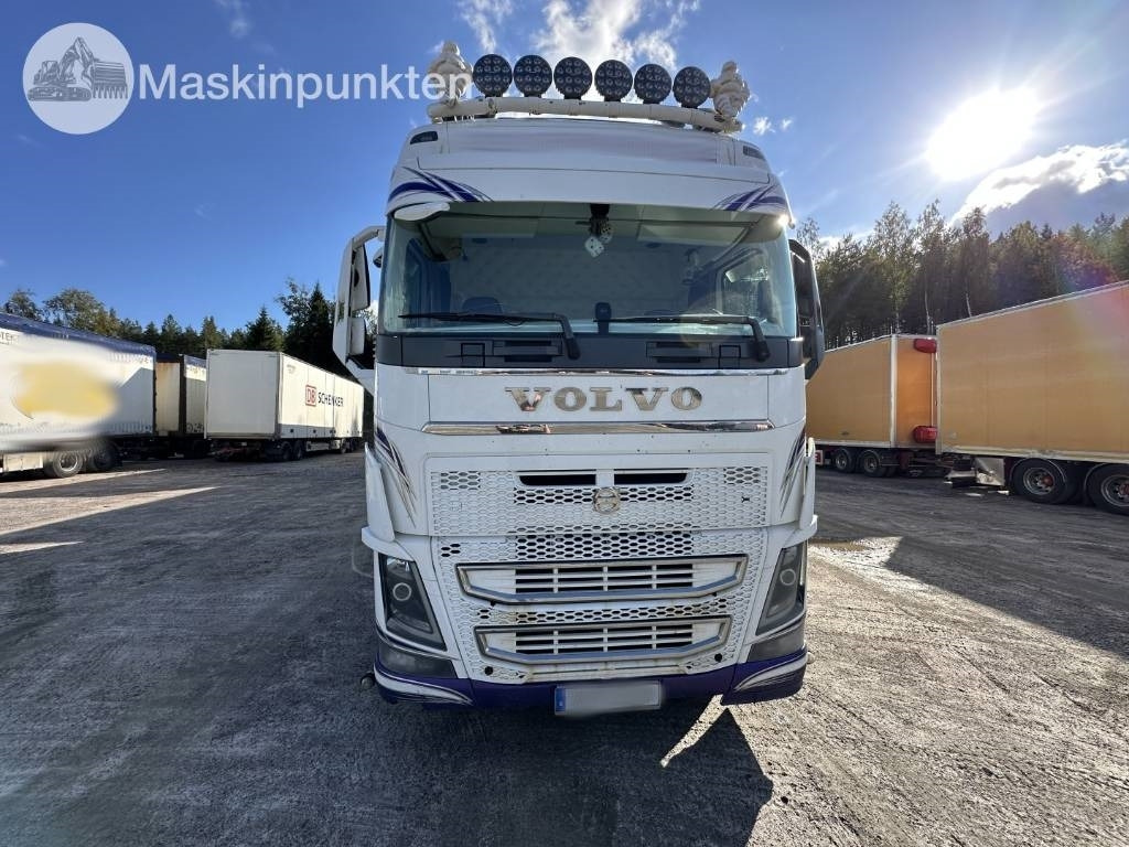 Volvo FH 16 750 - Camion forestier: Foto 3 Volvo FH 16 750 - Camion forestier: Foto 3