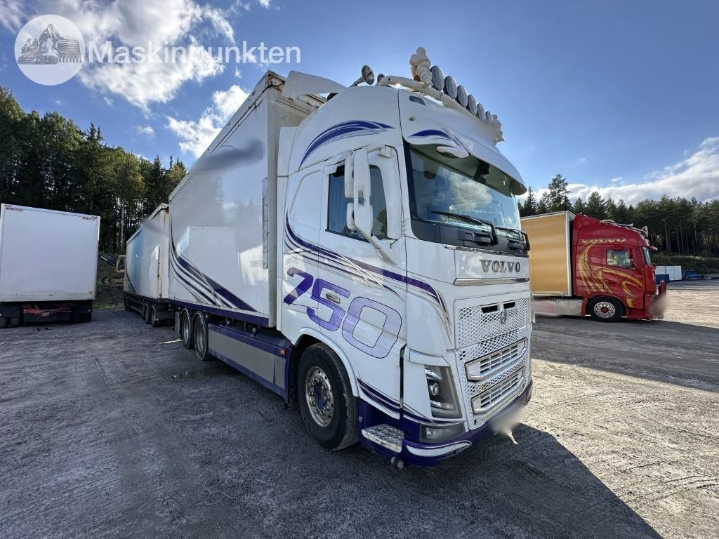 Volvo FH 16 750 - Camion forestier: Foto 4 Volvo FH 16 750 - Camion forestier: Foto 4