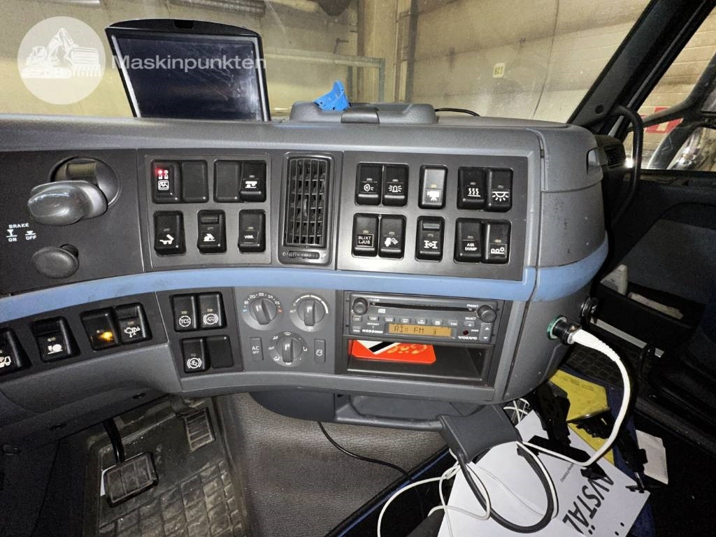 Camion basculantă Volvo FH 480: Foto 28