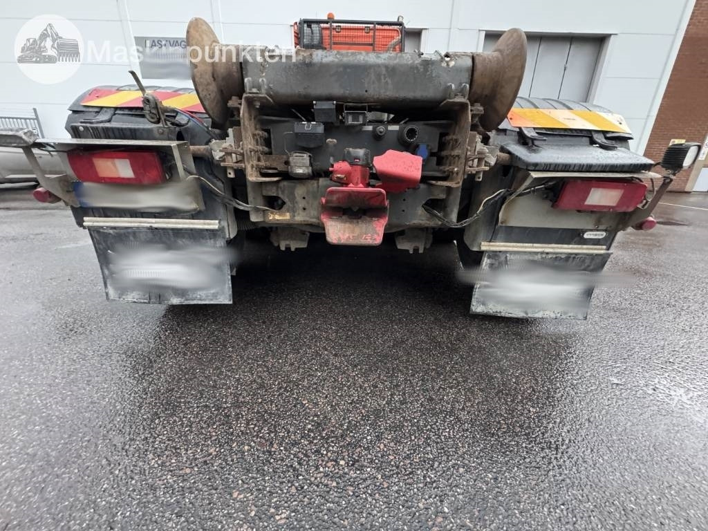 Volvo FH 8*4 Tridem lastväxlare - Camion cu cârlig: Foto 3 Volvo FH 8*4 Tridem lastväxlare - Camion cu cârlig: Foto 3