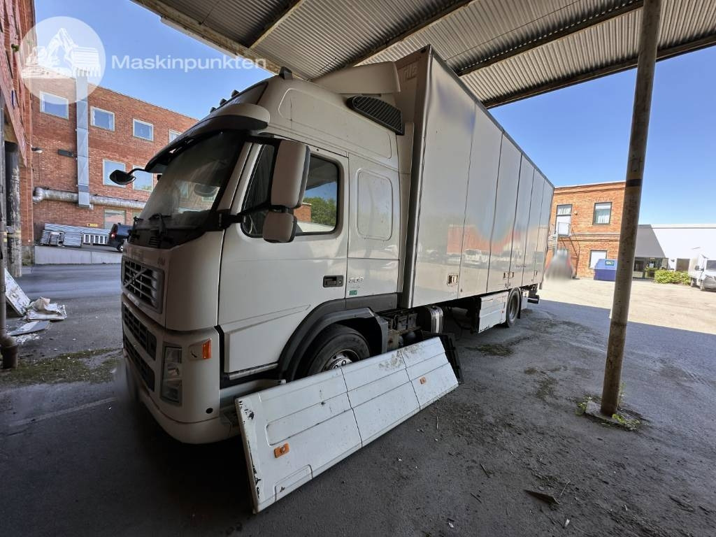 Volvo FM 300  - Camion furgon: Foto 1 Volvo FM 300  - Camion furgon: Foto 1