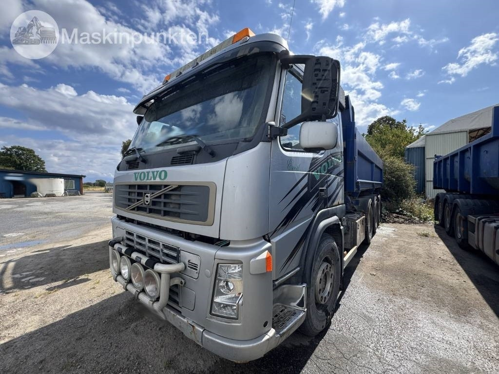 Volvo FM 440 CAMELEONT + BERFLAK + BETONGBLANDARE - Camion transport containere/ Swap body: Foto 1 Volvo FM 440 CAMELEONT + BERFLAK + BETONGBLANDARE - Camion transport containere/ Swap body: Foto 1