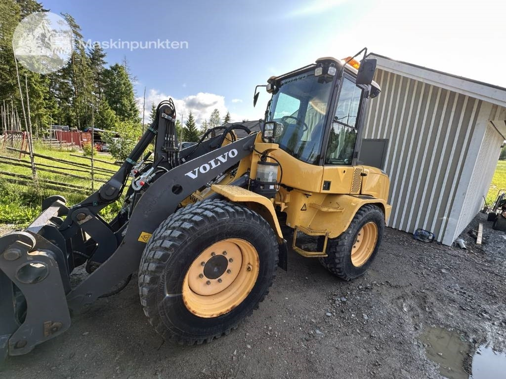 Volvo L 35 G - Încărcător frontal pe pneuri: Foto 1 Volvo L 35 G - Încărcător frontal pe pneuri: Foto 1