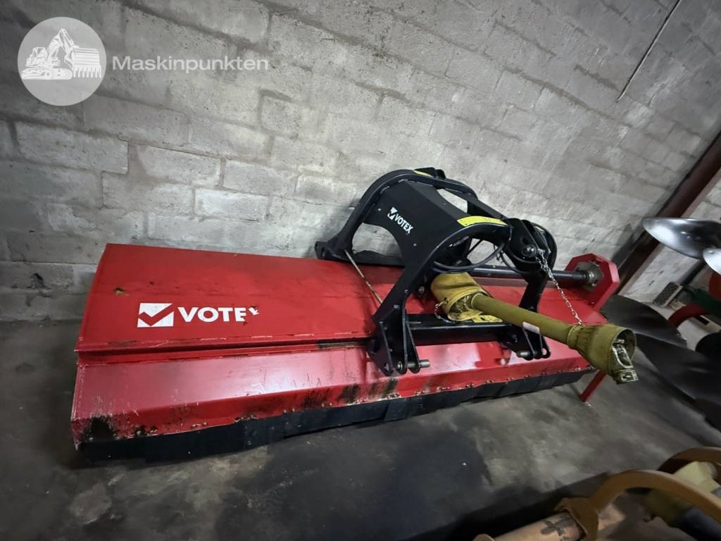 Votex Landmaster 310 - Tocător resturi vegetale/ Mulcer: Foto 1 Votex Landmaster 310 - Tocător resturi vegetale/ Mulcer: Foto 1
