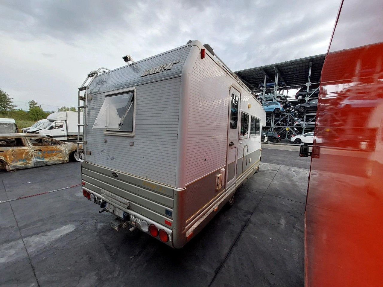 IVECO LAIKA 35.12 CAMPING 122 - Autorulotă alkov: Foto 4 IVECO LAIKA 35.12 CAMPING 122 - Autorulotă alkov: Foto 4