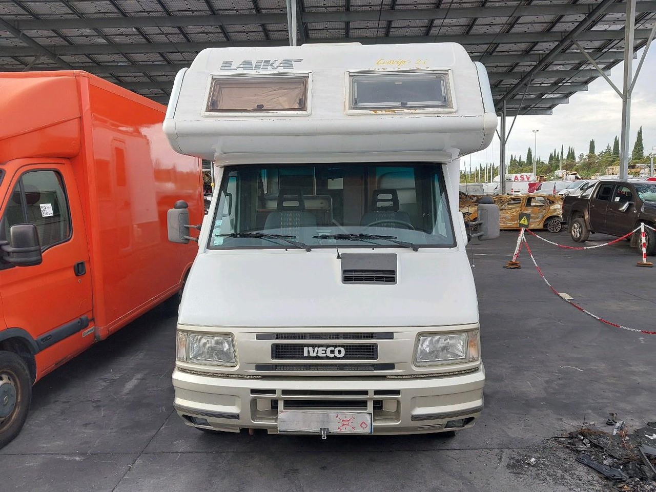 IVECO LAIKA 35.12 CAMPING 122 - Autorulotă alkov: Foto 1 IVECO LAIKA 35.12 CAMPING 122 - Autorulotă alkov: Foto 1
