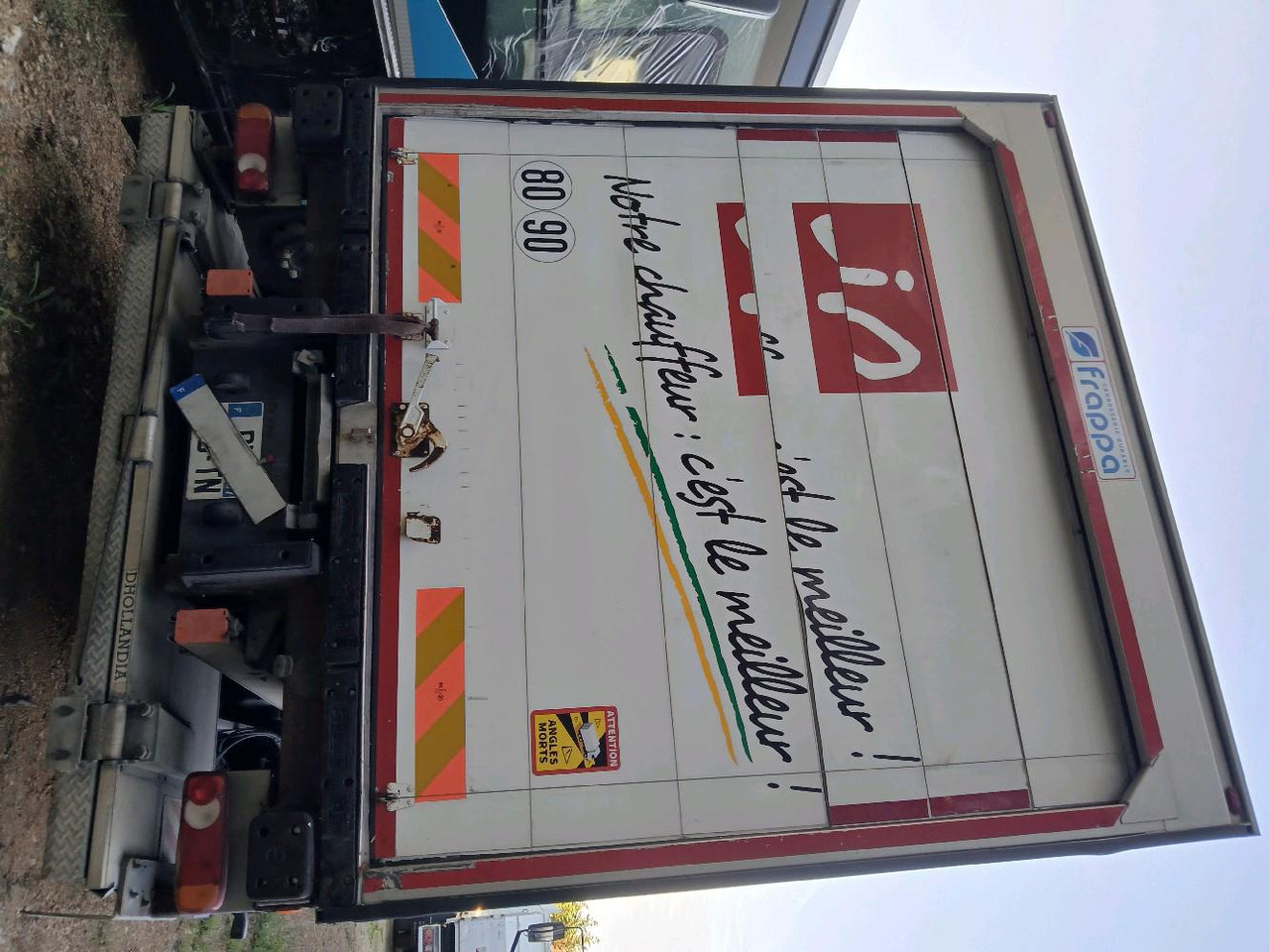 IVECO PORTEUR FRIGO 190E32 - Camion frigider: Foto 4 IVECO PORTEUR FRIGO 190E32 - Camion frigider: Foto 4