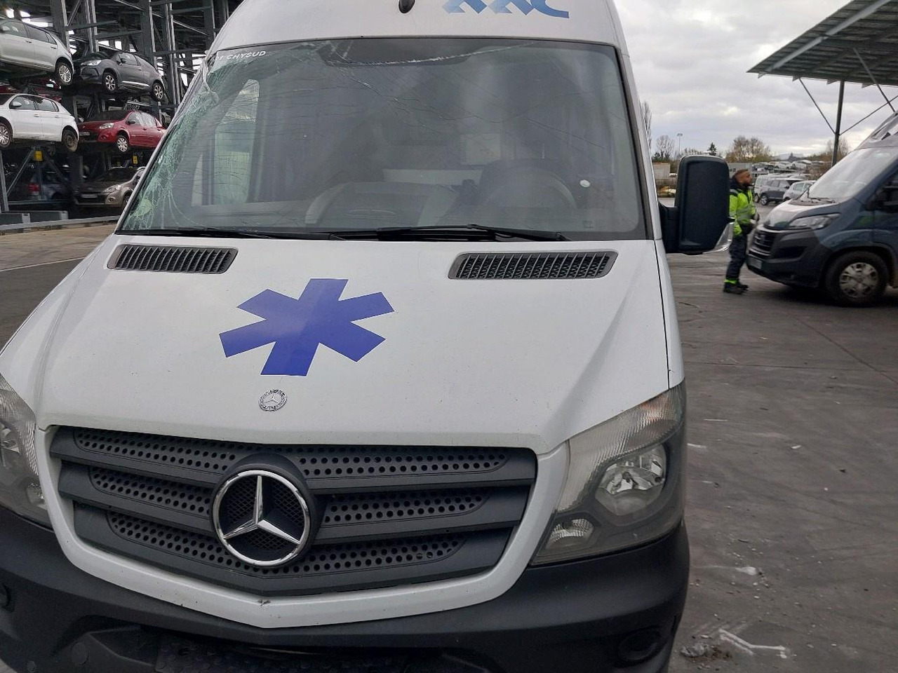 MERCEDES SPRINTER II 313 2.2 CDI 130 - Ambulanță: Foto 1 MERCEDES SPRINTER II 313 2.2 CDI 130 - Ambulanță: Foto 1